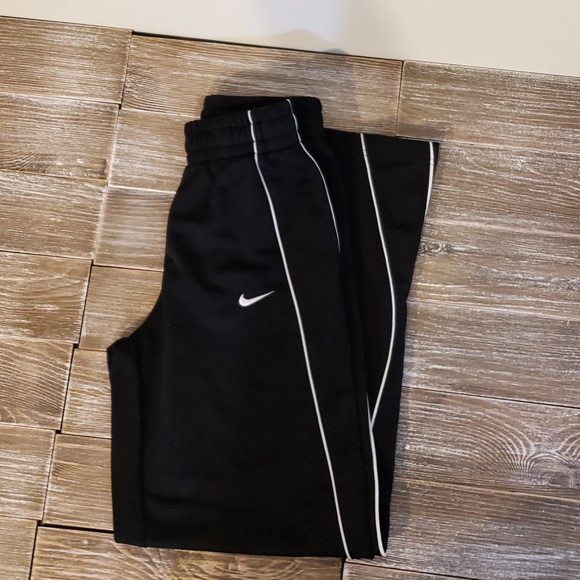 Nike Other - Nike Athletic pants in boys Size L